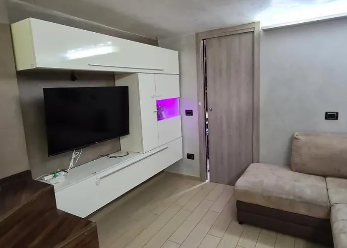 Tes Apartment